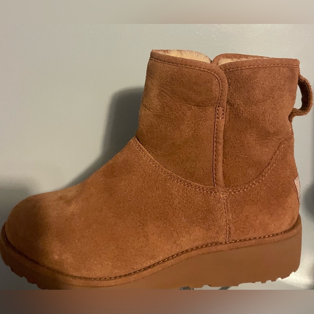 New Ugg Short boots
